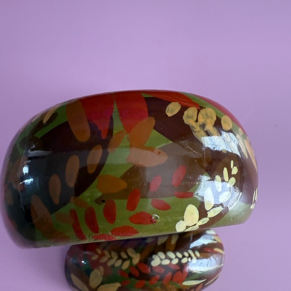 Colorful Leaf Patterned Bangle Set - Picture 3 of 5